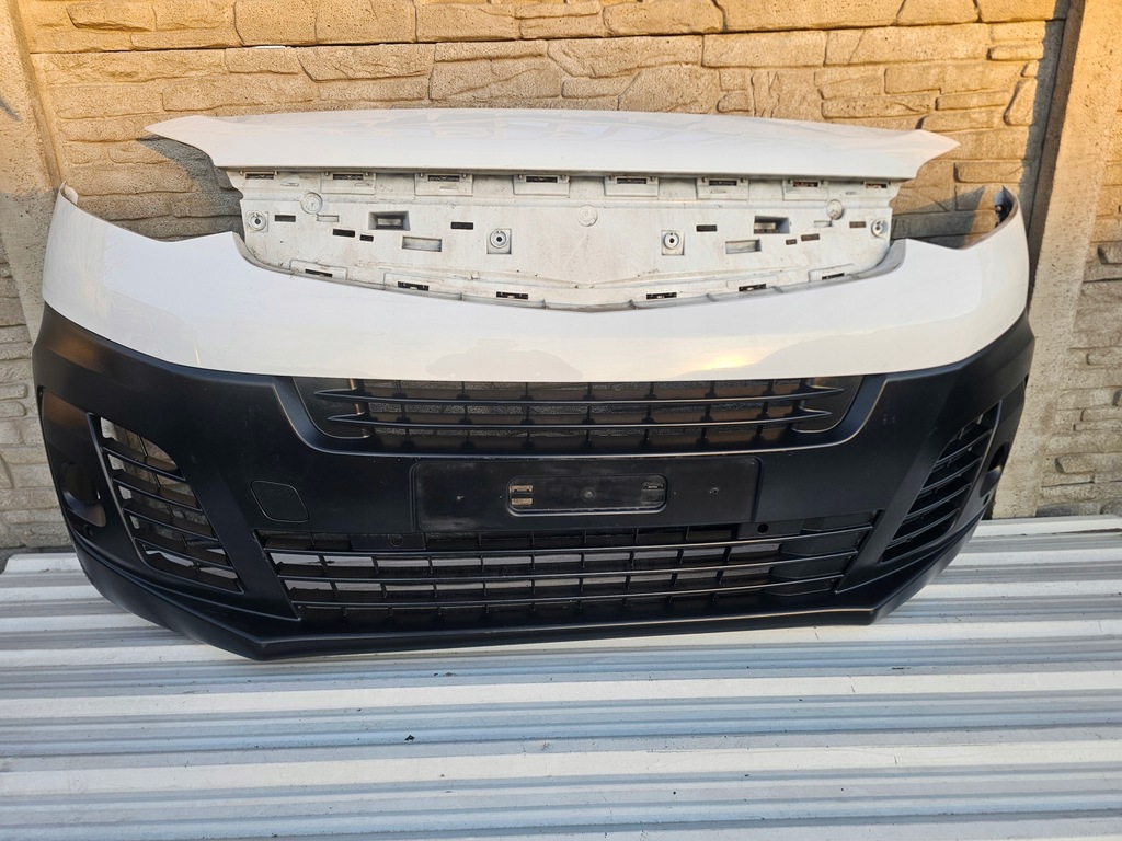 фото №1, Opel vivaro c бампер перед