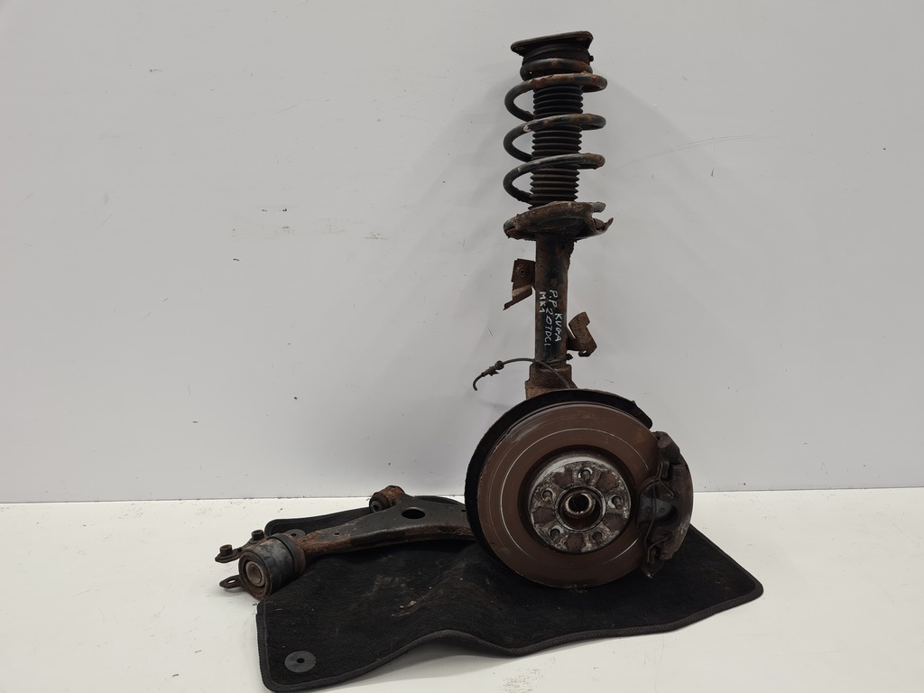 фото №1, Ford kuga mk1 поворотный кулак правый перед 2.0tdci