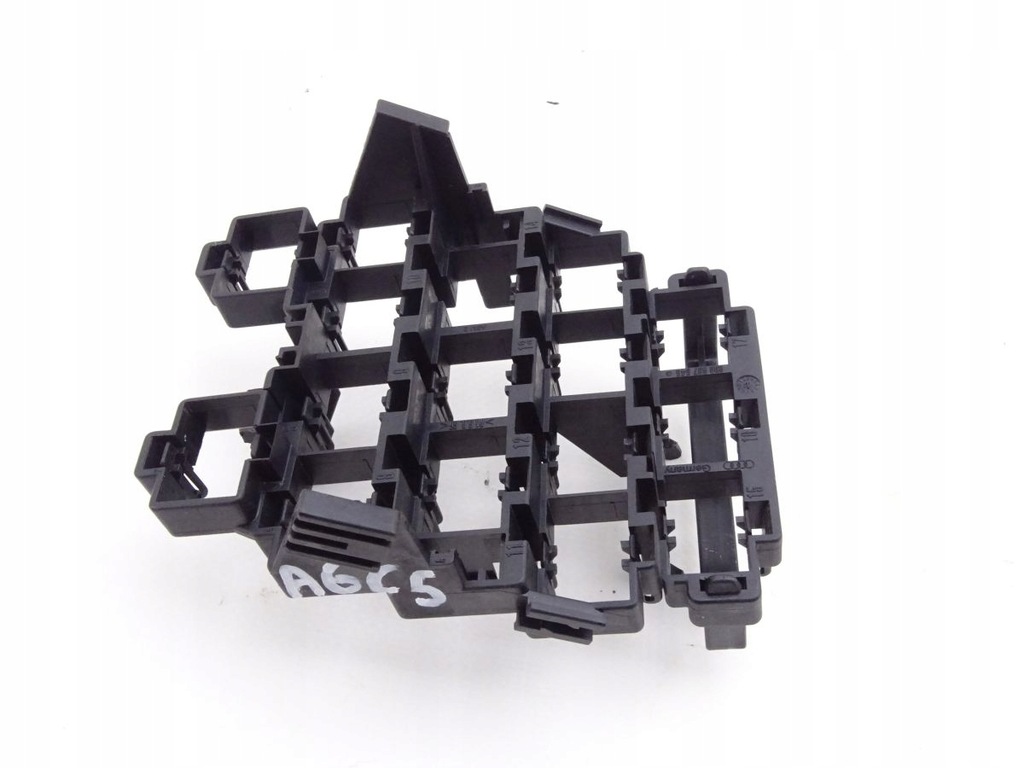 фото №1, Audi a6 c5 97-04 рамка штекер разъёмов