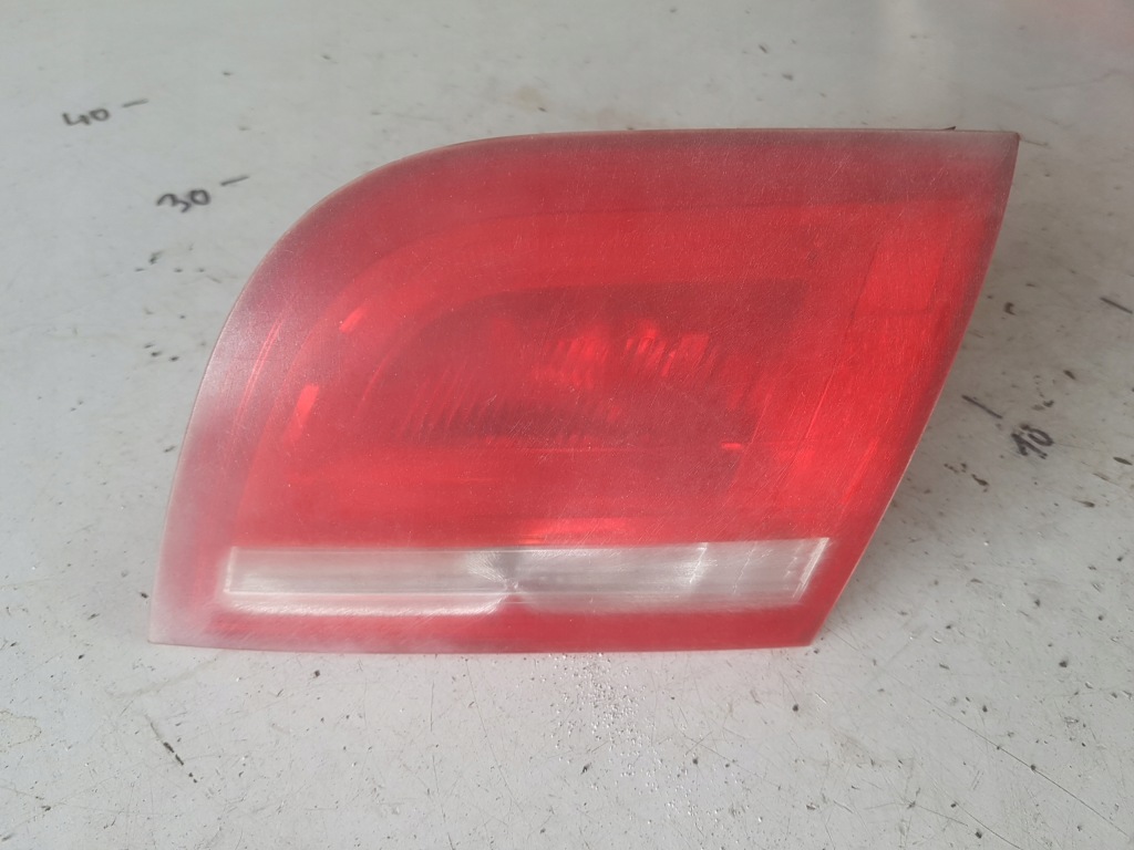 фото №1, Audi a3 8p lift 08-12r лампа кришки права задня
