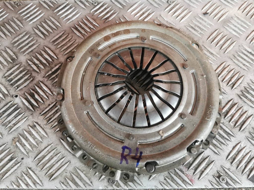 фото №1, Nowa диск прижимная сцепления seat оригинальный номер 03d141025ax