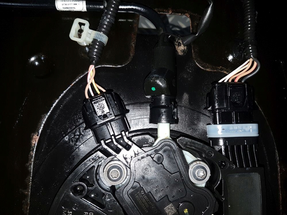 фото №9, Jaguar xj x351 lift 3.0 d бак насос adblue комплект 16r