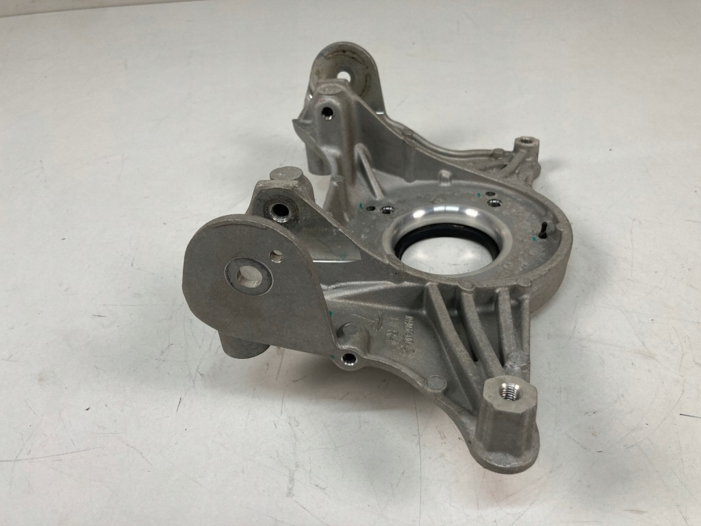 Кронштейн амортизатора правое передние tesla 3 Цена