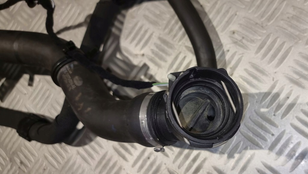 фото №5, Jaguar xe xf x260 f-pace x761 2.0 d wąż шланг труба wody gx73-8286-ae 16r