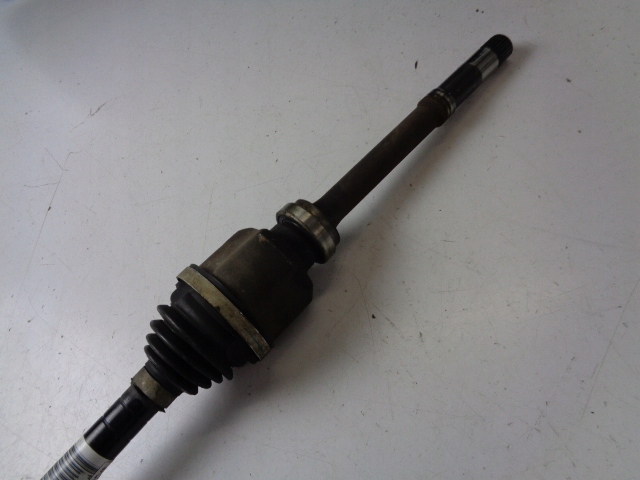 Привідний вал правий перед opel corsa f 1.2 puretech 2020 рік Доставка