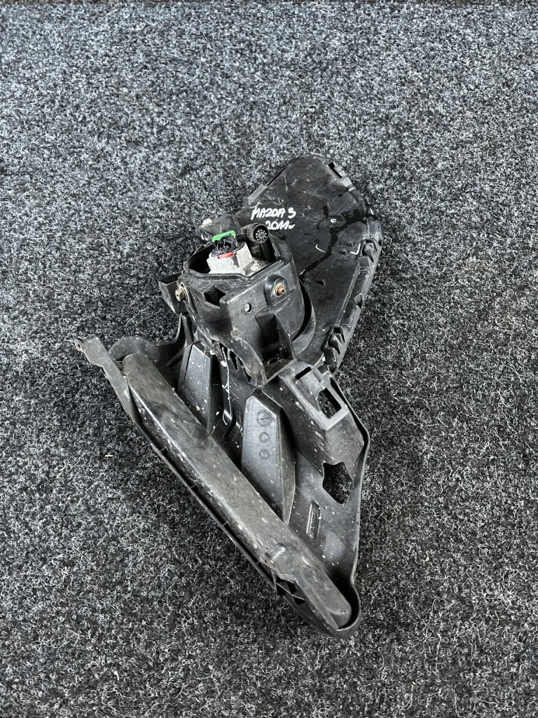 фото №6, Решітка протитуманна фара лівий перед mazda 3 bgv450c21