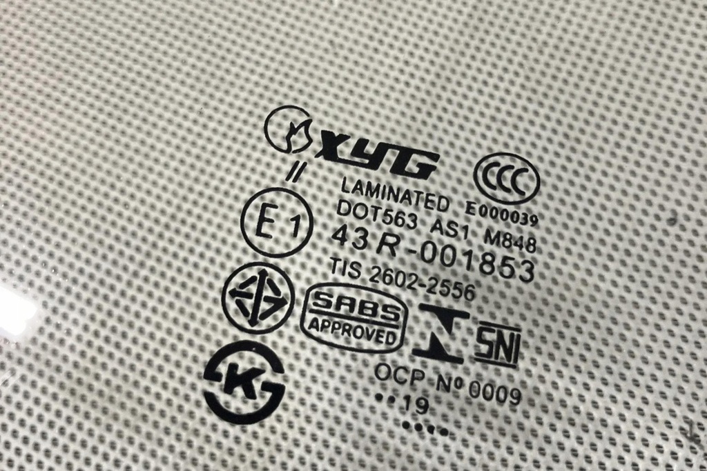 фото №7, Стекло передняя jaguar xe x760 cpla17d547ah 2.0l дизель 132kw 2016