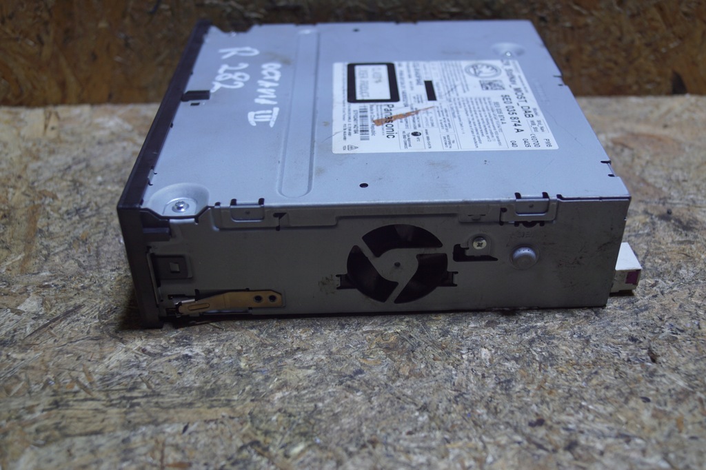 фото №8, Зчитувач skoda мультимедіа octavia iii 5e0035874a