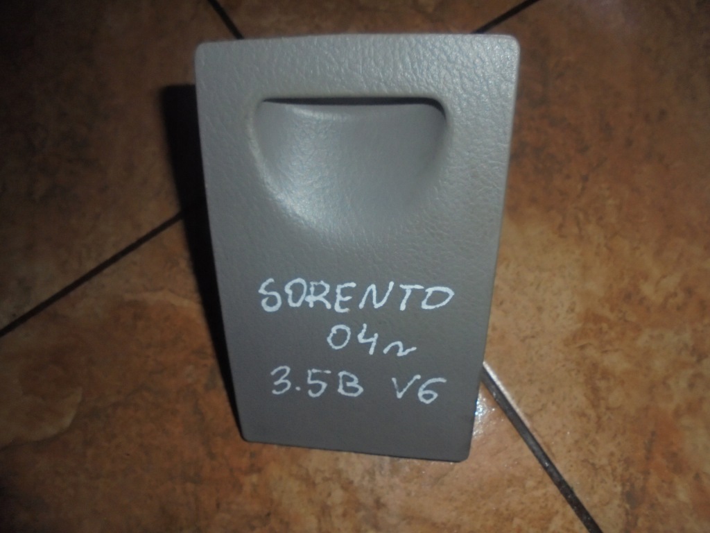 фото №2, Kia sorento 3.5 v6 04' заглушка бардачок