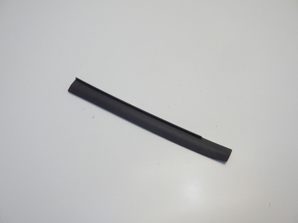 фото №1, Vw taigo 2022 молдинг защита стойка правый перед