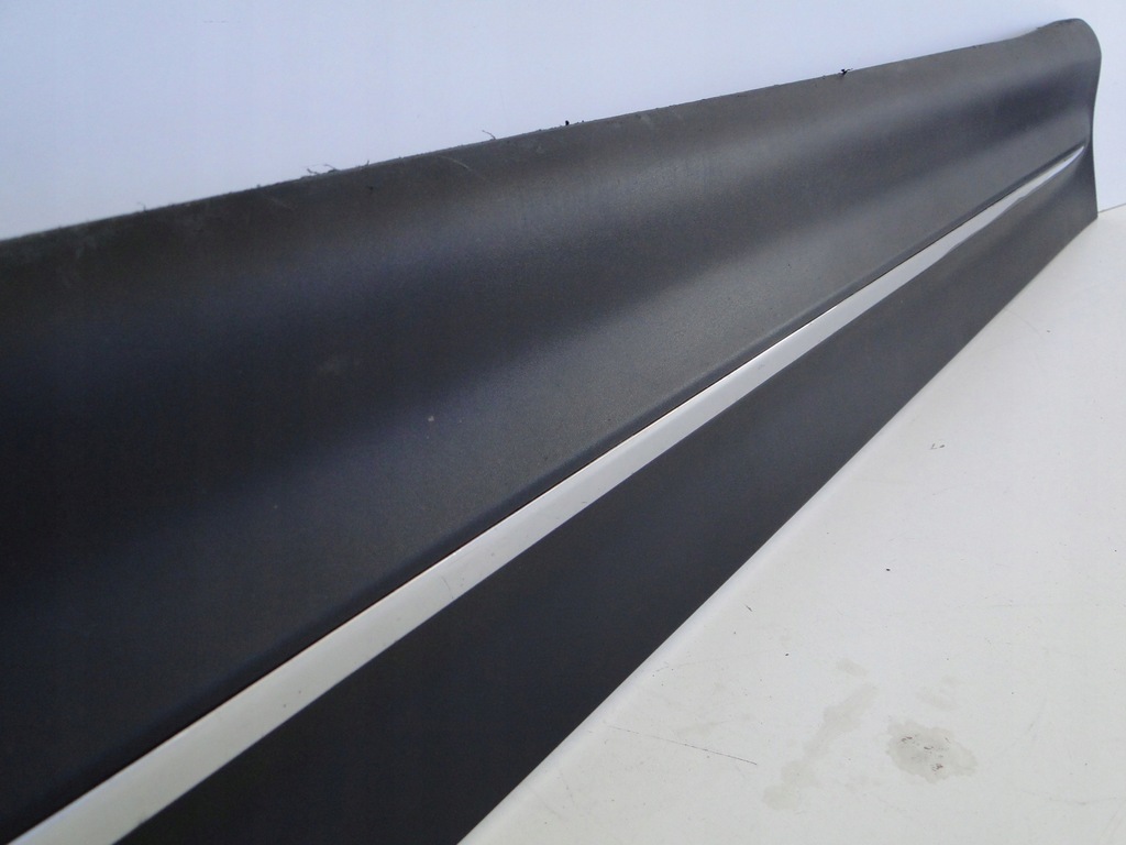 фото №10, Mercedes glb 247 x247 молдинг na дверь передние левая amg