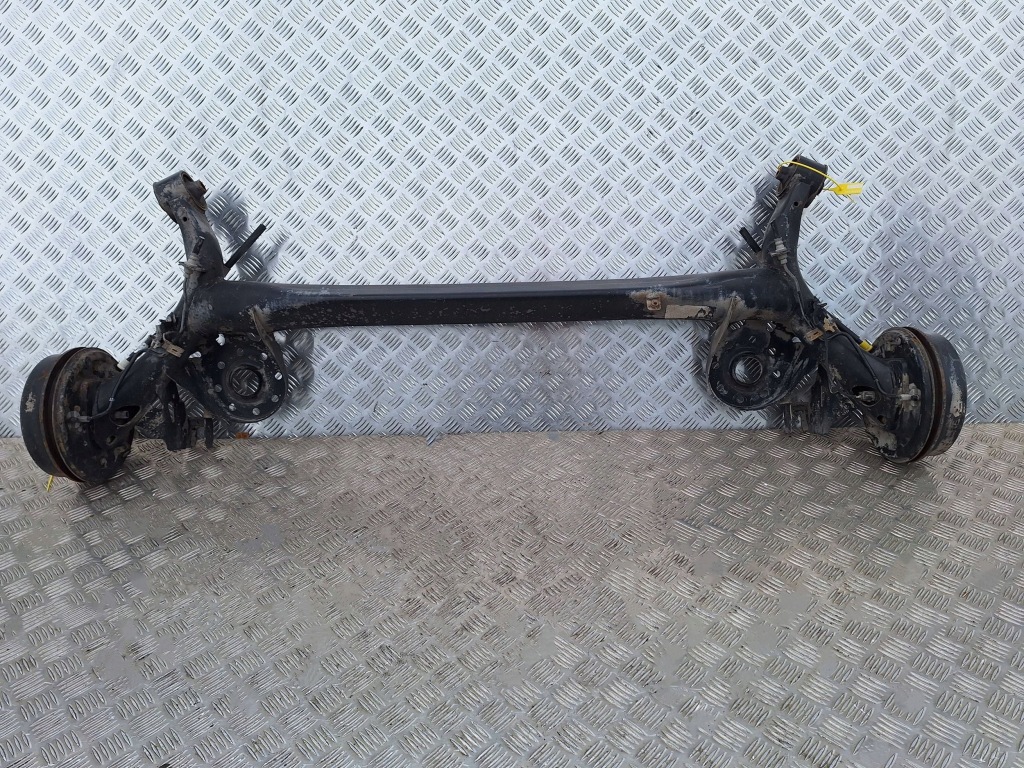 Купити Вісь  задній балка підвіска toyota yaris 2 06-11 гальмівні барабани