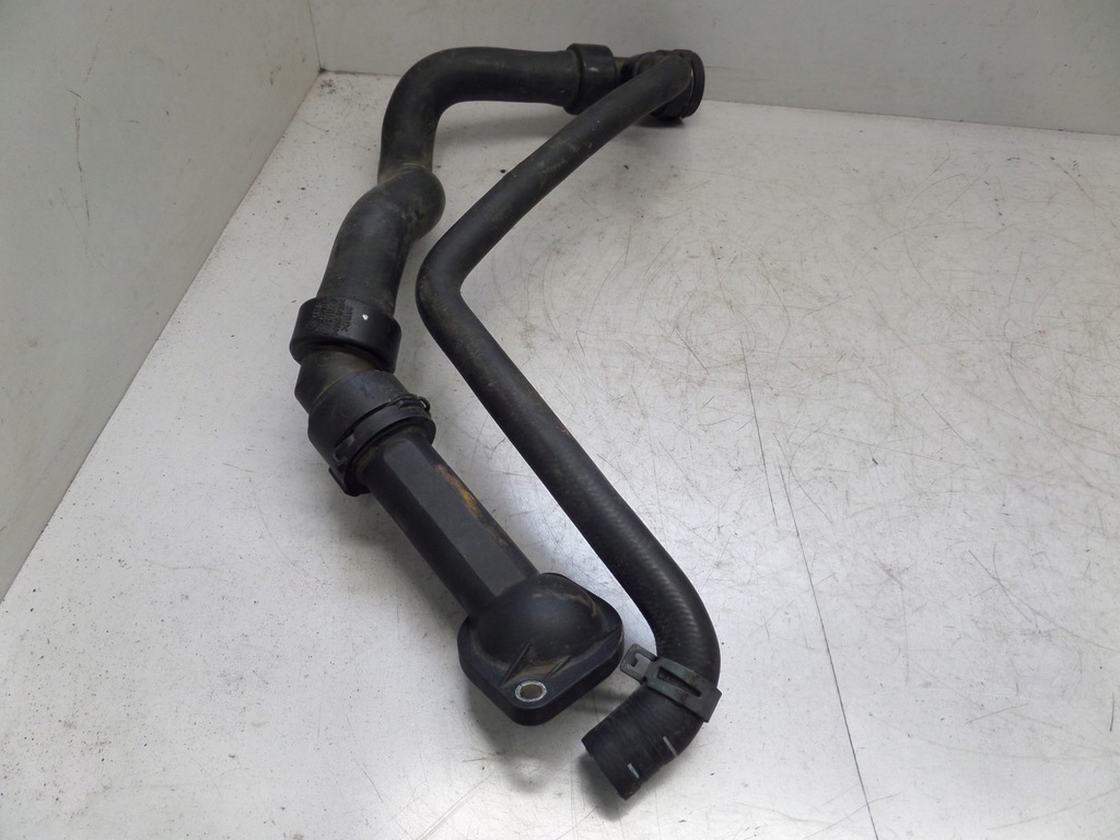 фото №1, Audi vw 1.6 шланг труба wody 8d0121055j