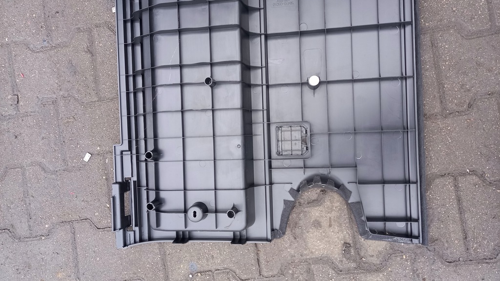 фото №5, Пол багажника toyota avensis 04r kombi