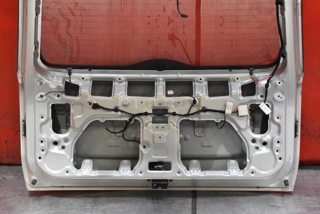 Крышка багажника багажника задний  задняя серебристая kia ceed 1 i универсал 07-10 Киев