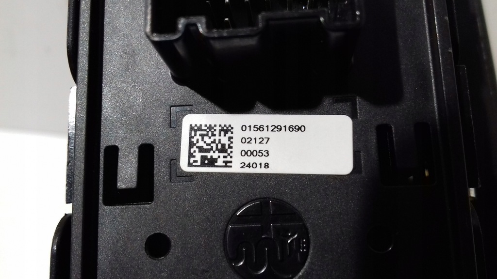 фото №6, Alfa romeo stelvio панель окон переключатель 01561291690