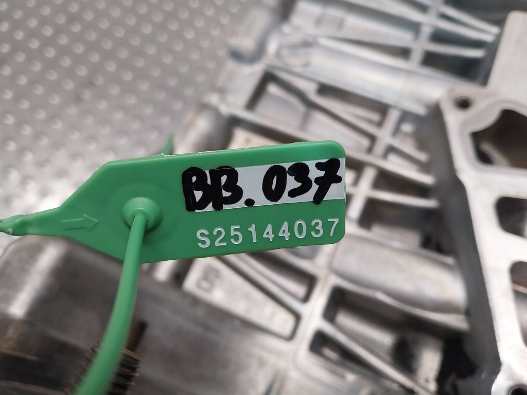 фото №15, Блок двигателя номинал 7792822 bmw e90 e91 e60 e61 e65 e83 e70 e71 m57 3.0d