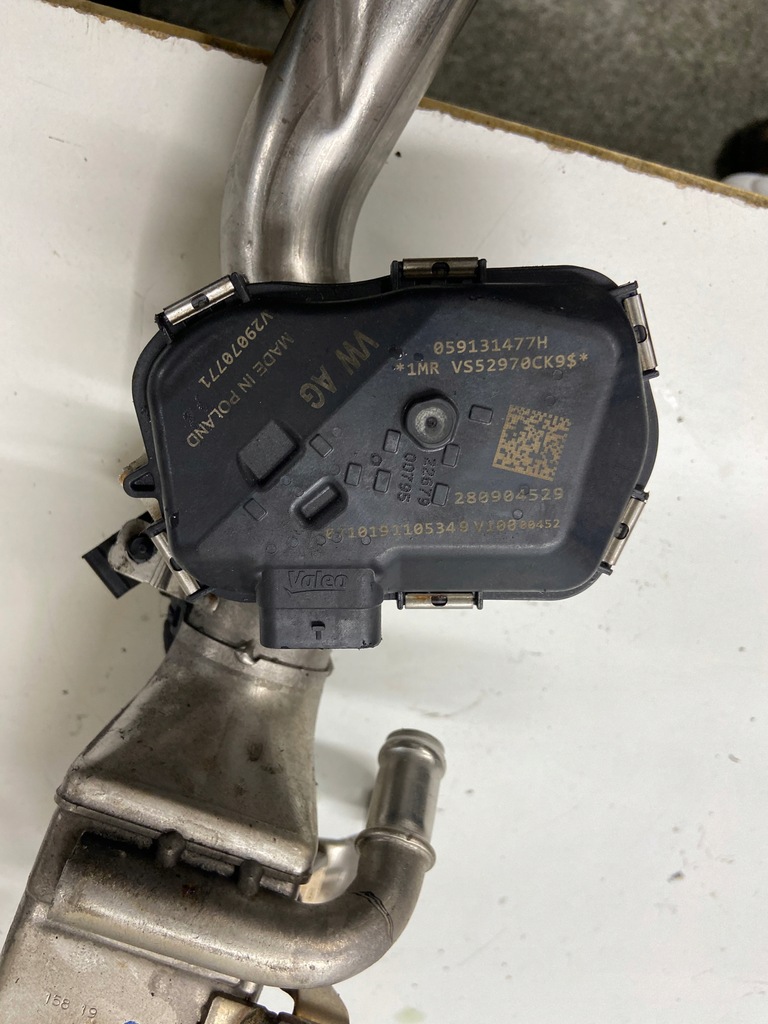 фото №4, Радиатор выхлопных газов egr + дроссельная заслонка audi 3.0 tdi 19r 059131477h 059131508ca