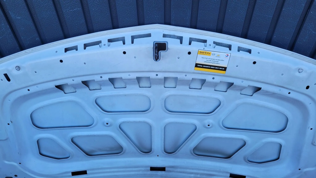 Opel astra j iv 09 капот крышка двигателя fv Оригинал