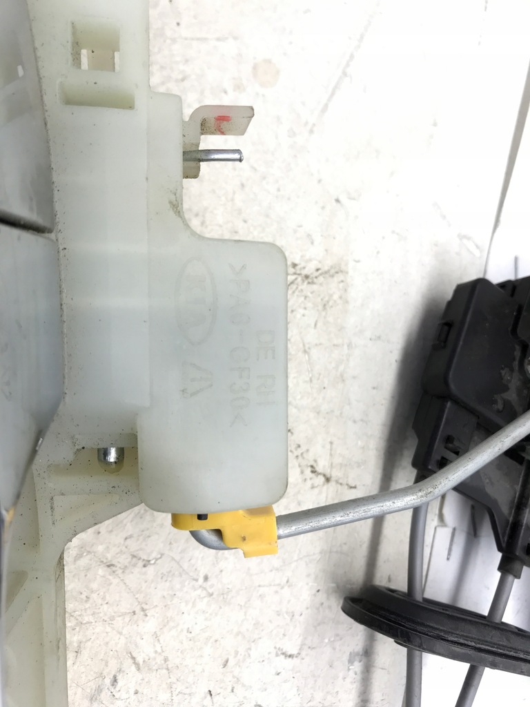 фото №14, Kia carnival ii vq замок дверь задняя левый ручка a045777