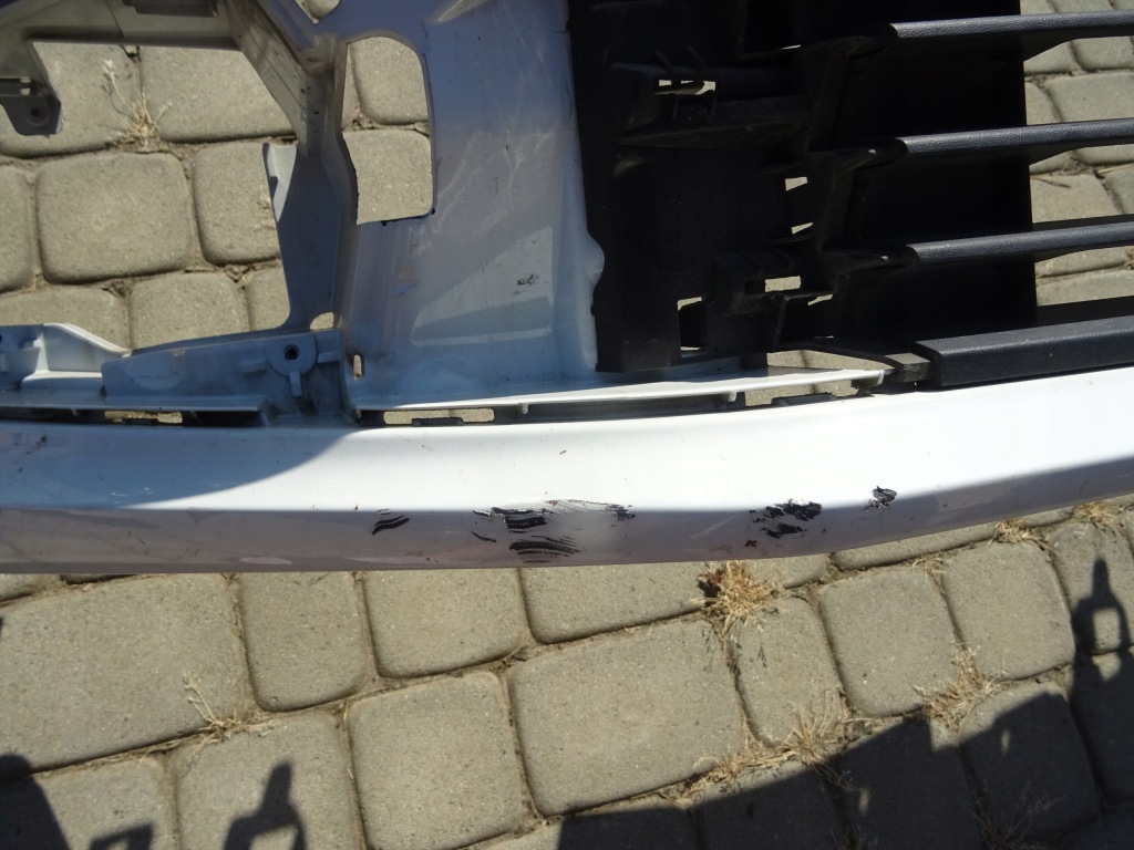 Polo v рестайлинг  6c0 бампер передний pdc решётка хром Недорого