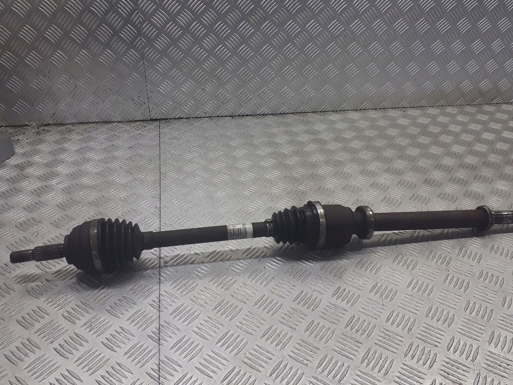 фото №1, Приводной вал правая передняя renault clio iii 1.5 dci 8200499586
