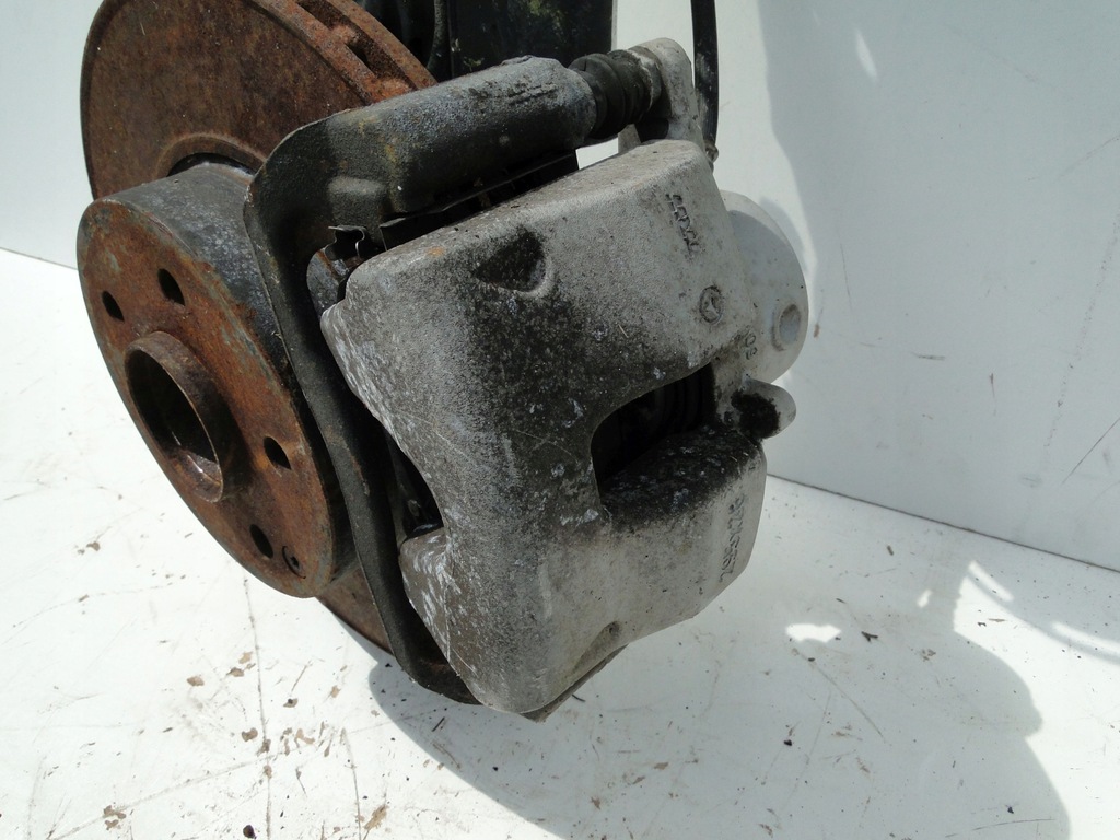 фото №4, Mercedes поворотний кулак передня права супорт a2043320201 clk 209 w209 295x28