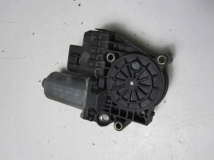 фото №8, Моторчик скло передній правий audi a6 c5 99r