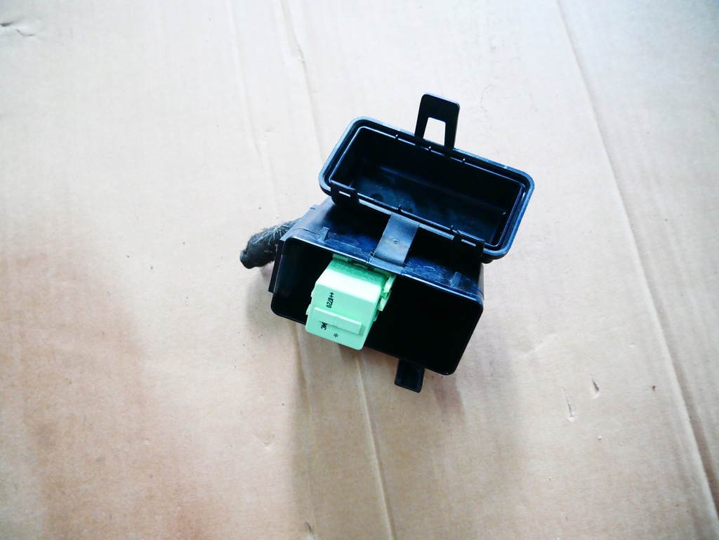 фото №3, Mini r56 r55 r57 r60 r61 коробка реле реле 2755704 8373700