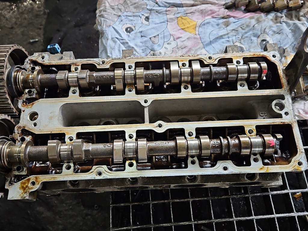 фото №1, Головка валы kpl volvo v50 s40 ii 1.6b 16v