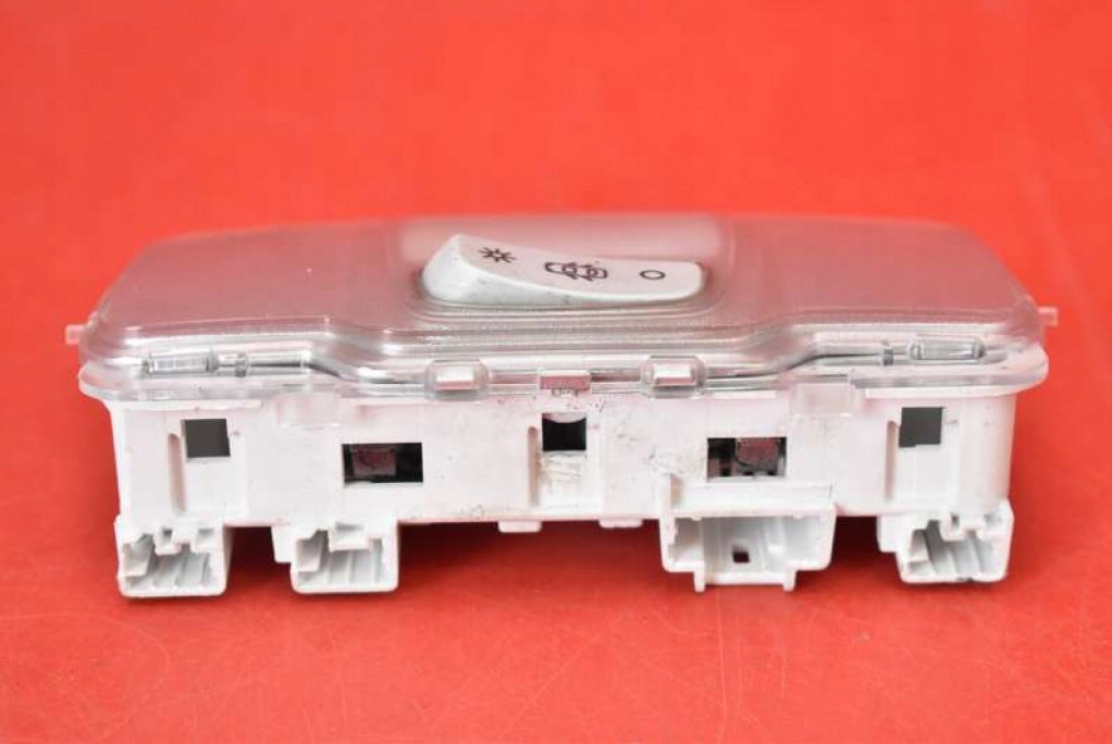 фото №6, Лампа освещение салона перед 96754056 peugeot 208 1 i lift 15-19