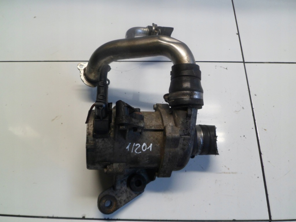 фото №1, Bmw 1 e87 2.0 n43b20 насос wody 7586928