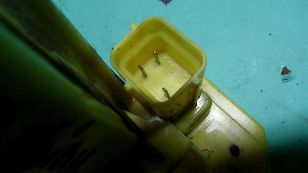 Fiat qubo 13r замок двері лівий задній y13j24-2pdls 1370901080 3 контакти Недорого