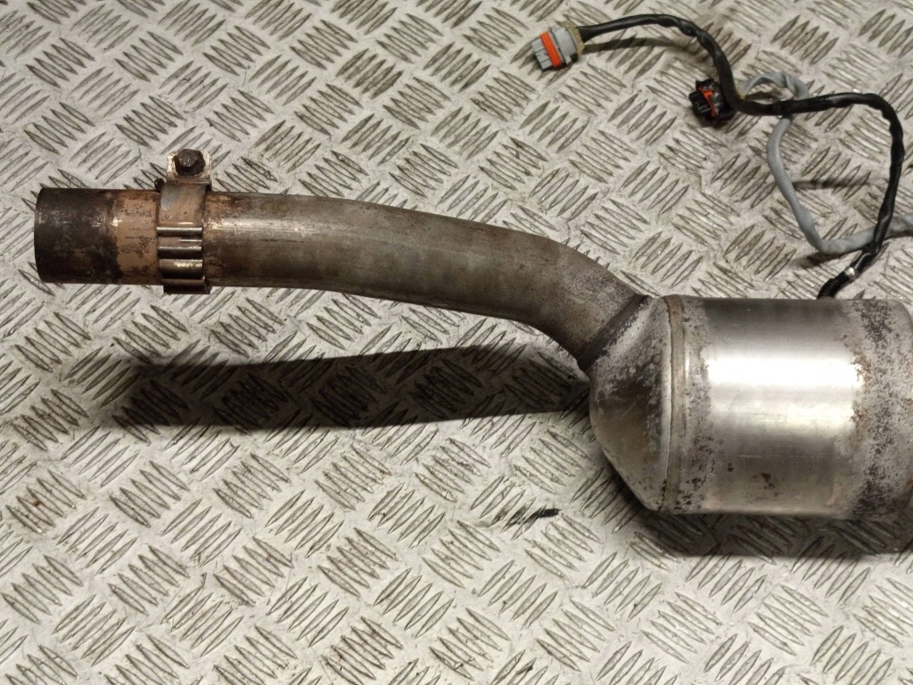 Porsche оригинальный номер 99711303504 911 997 катализатор с Разборки