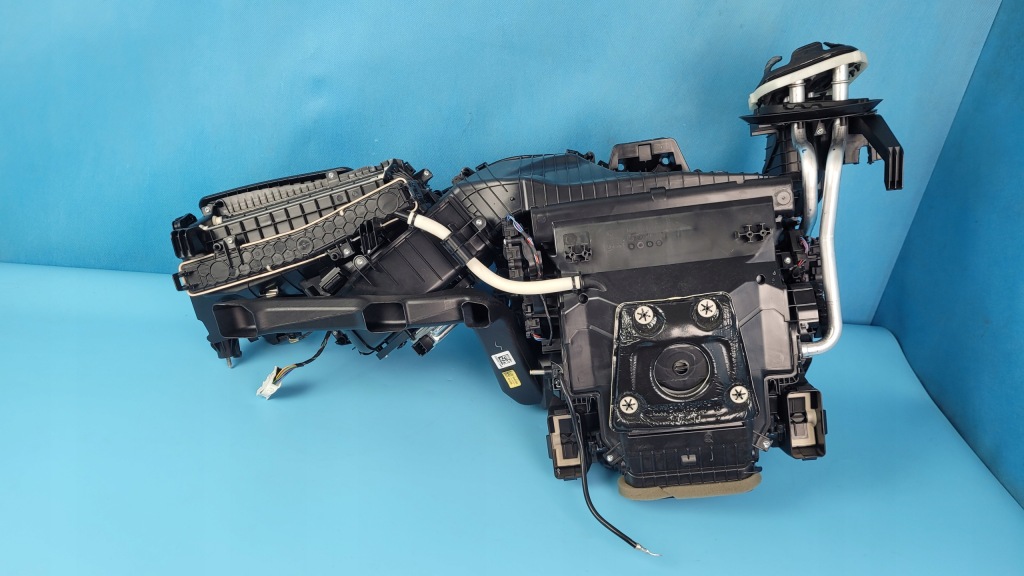 фото №8, Bmw 3’ g21 318d 2.0 19r обігрівач повітродувка 9483453 9382878