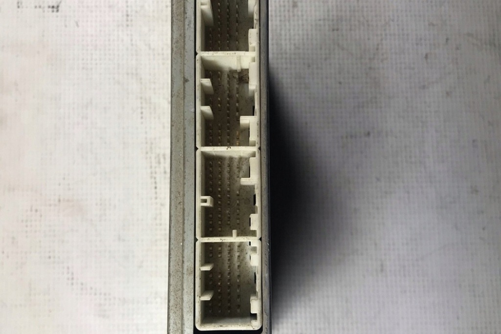 фото №1, Бортовой компьютер двигателя toyota prius хэтчбек _w2_ 8966147160 2006
