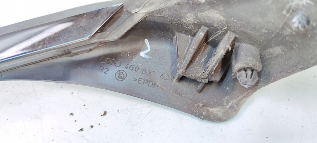 фото №5, Прокладка двері правий перед audi a6 c7 4g0837432