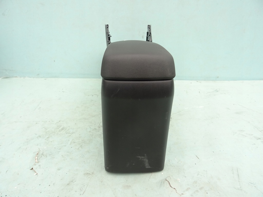 фото №10, Підлокітник тунель hyundai kona 84620-dd000