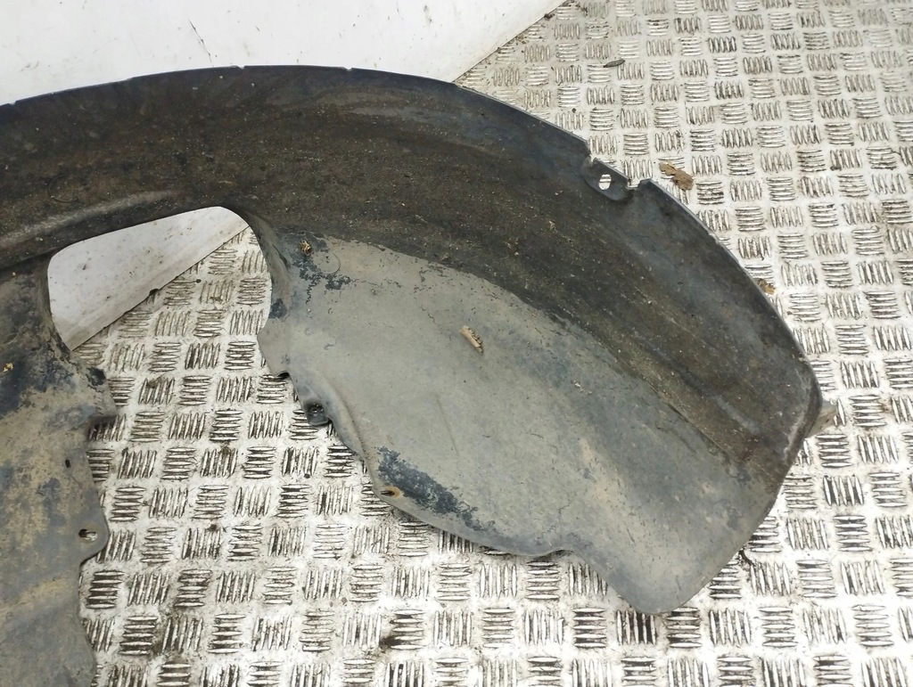 фото №6, Ford focus c-max 2005 левая сторона подкрылок передние