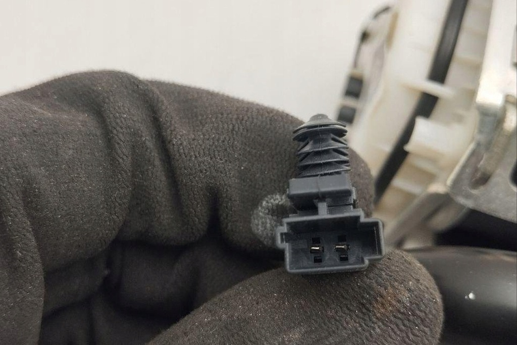 фото №8, Pas безпеки передній правий chevrolet corvette c7 23228930 бензиновий