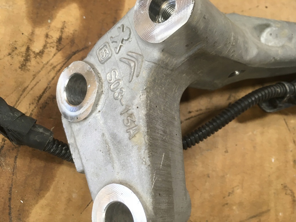 фото №8, Кронштейн кронштейн подвеска перед ds7 crosback 9802163080