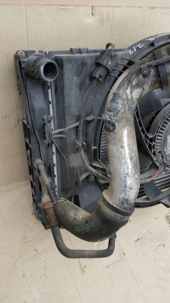 фото №8, Bmw 3 e90 e91 320d 08r pas передний радиатор