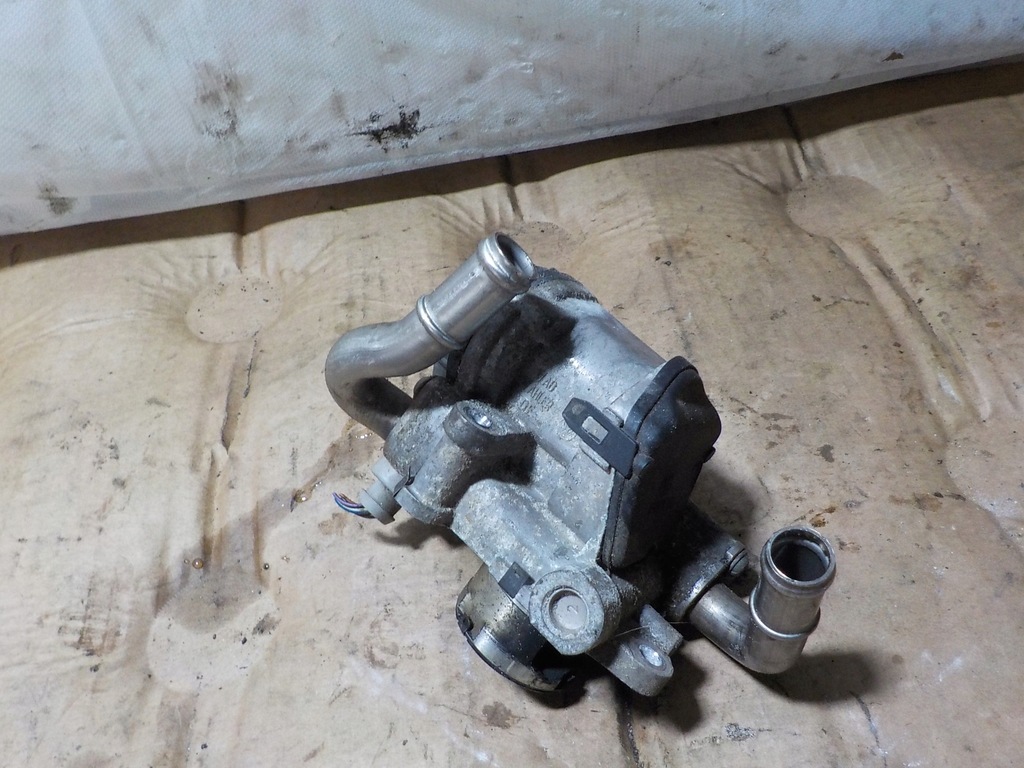 фото №3, Skoda rapid 1.6 tdi 2016r клапан egr