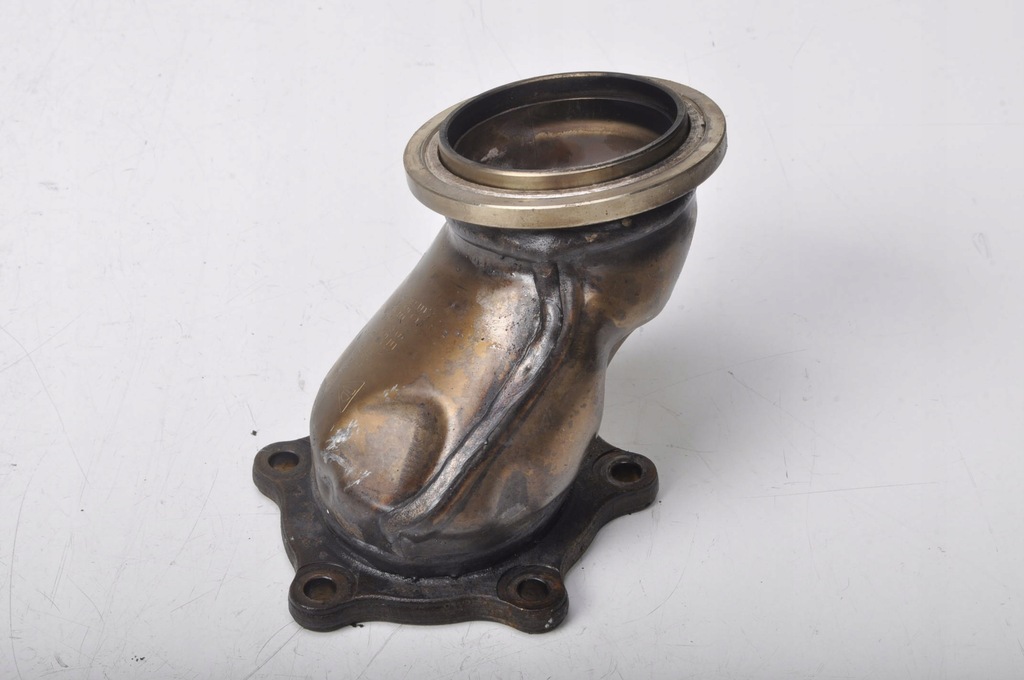 фото №1, Porsche macan 3.6 труба турбины колено 95b253101