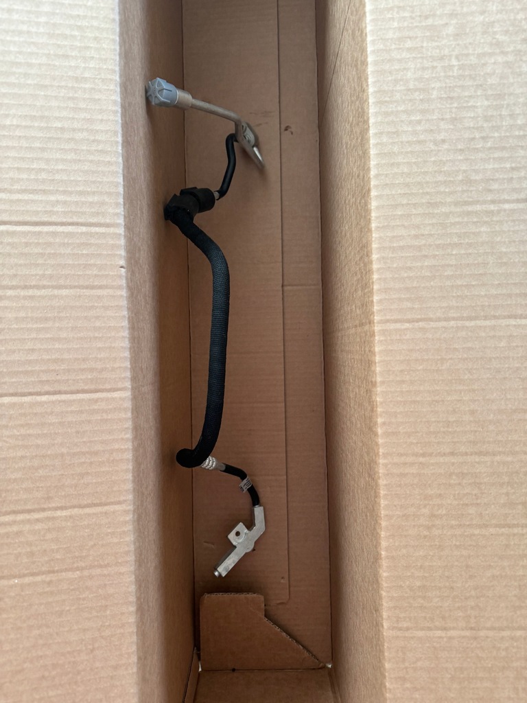 фото №1, Шланг трубка кондиционера audi a6 4k c8 4k1816720ac