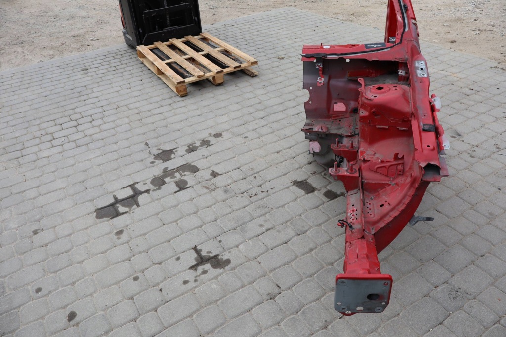 Чверть передня ліва сторона volvo v60 s60 2 2010-2016 в Україні