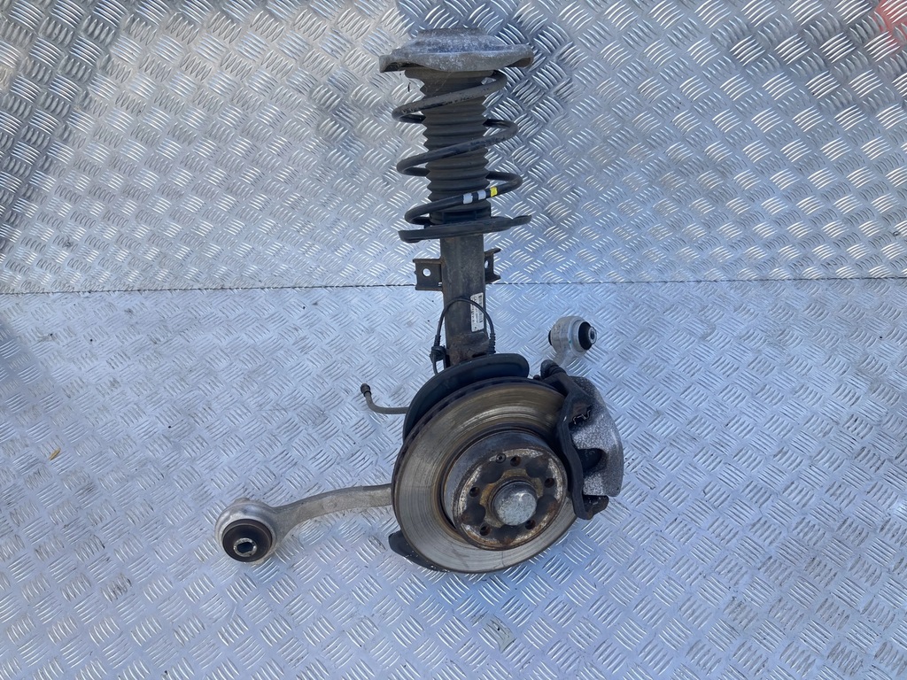 фото №1, Амортизационная стойка правый поворотный кулак mercedes slk r172 1.8 cgi