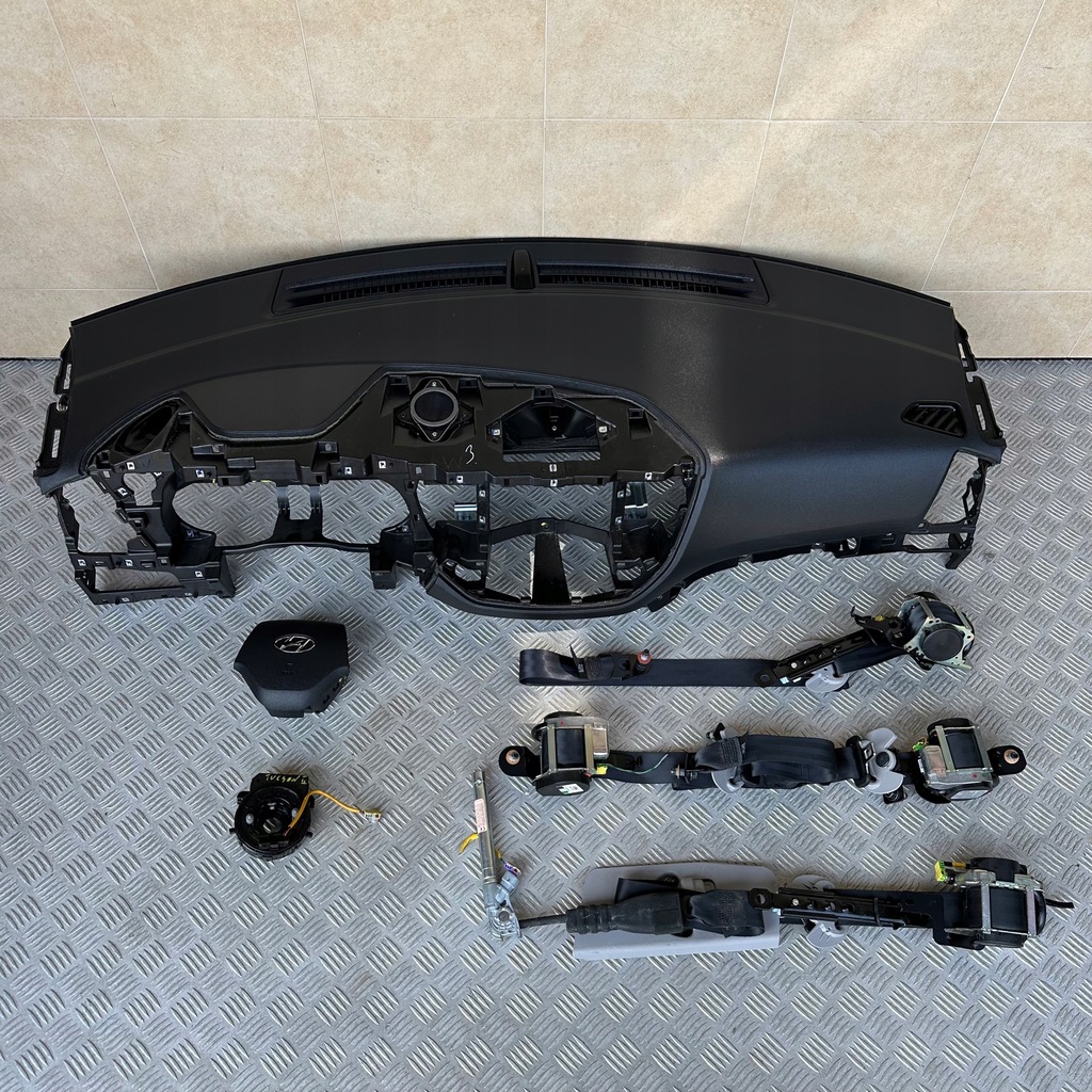 фото №1, Панель приладів консоль комплектна подушка безпеки hyundai tucson ii