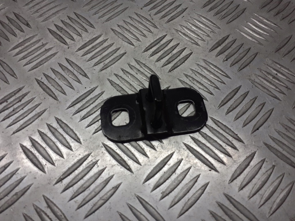 фото №1, Засувка замка кришки opel astra j 1.4 t