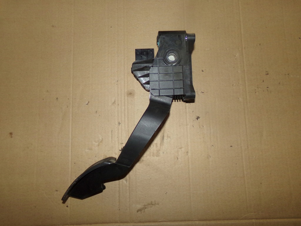 фото №1, Потенциометр 55702020 grande punto evo corsa d